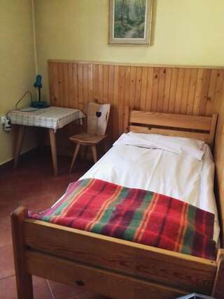 Хостелы Hostel Stara Polana Закопане Одноместный номер с общей ванной комнатой-4